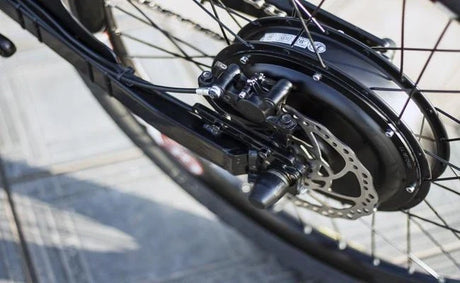 Bicicleta eléctrica con motor central o de buje: ¿cuál conviene para cuestas y uso diario?