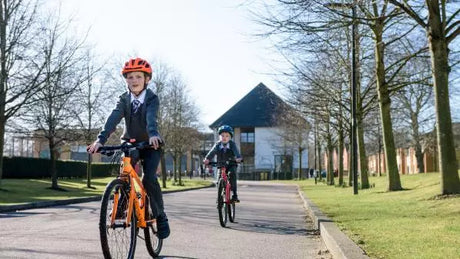 ¿Es saludable montar en bicicleta eléctrica? ¿Ayuda a adelgazar?