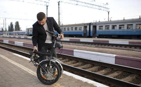 Las 5 mejores bicicletas eléctricas plegables en España para ciudad, tren y espacios pequeños